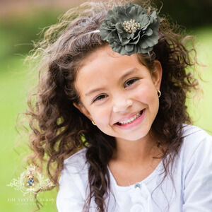 NWT Pretty Vintage Inspired Girls Headband Hair Floral Beaded Stone Grey OS